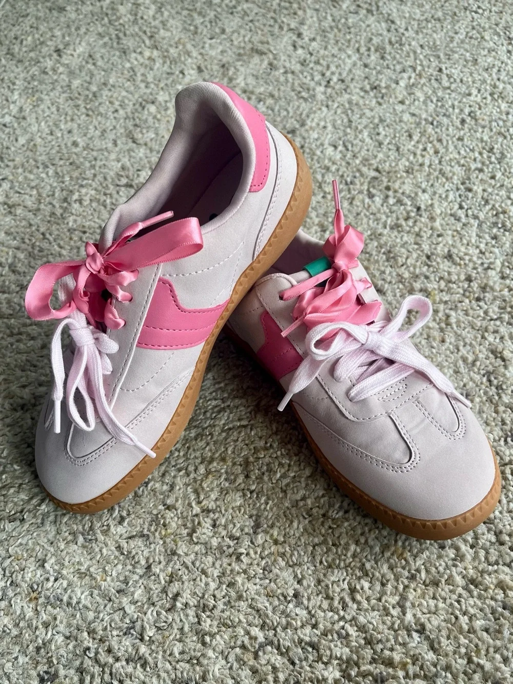 Wonder Nation Casual Girls Sneakers with Pink Ribbon Laces - Size 3